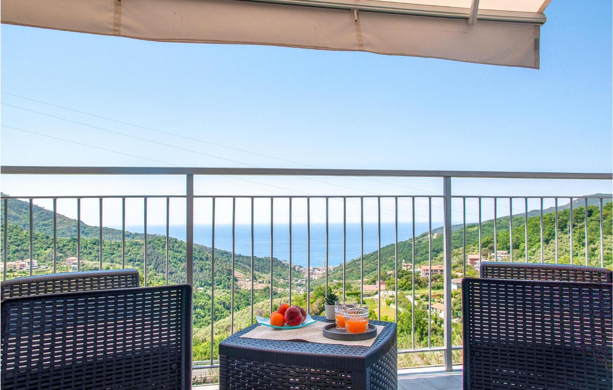 Amazing Apartment In Moneglia With House Sea View Екстериор снимка