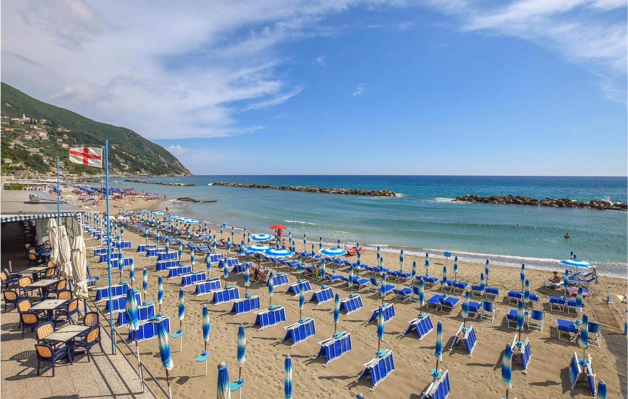 Amazing Apartment In Moneglia With House Sea View Екстериор снимка
