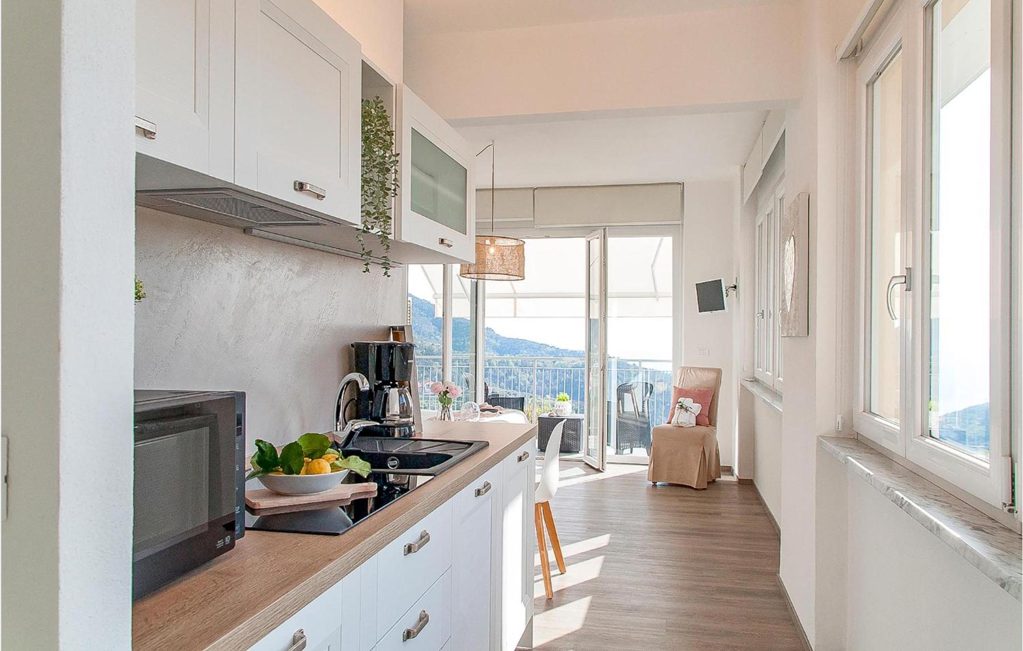 Amazing Apartment In Moneglia With House Sea View Екстериор снимка